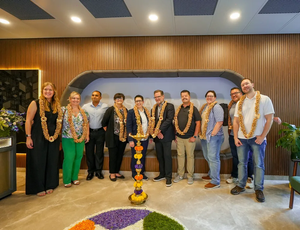 Welcome of CEO Onsolve CEO lamp lighting